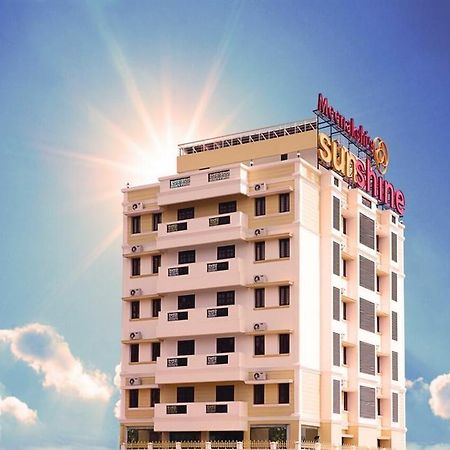 Meenakshi's Sunshine Hotel Madurai Buitenkant foto