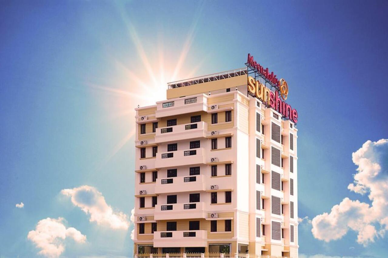Meenakshi's Sunshine Hotel Madurai Buitenkant foto